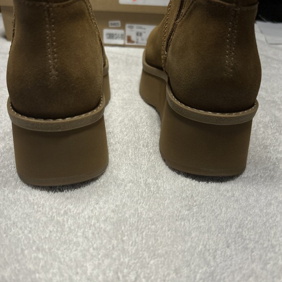 UGG Women's Citi Funk Mid‎  Platform Boot Authentic with Original Box Sz 6.5 NIB - Picture 5 of 10